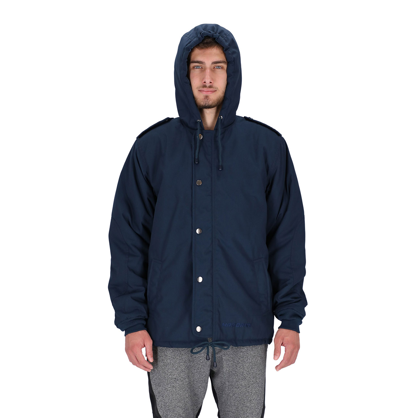 close-on-model_0018_f68c4jvI