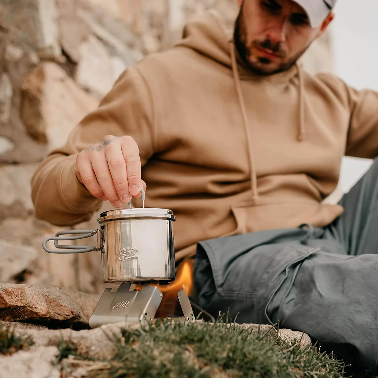 a6079a_92974a9cacd2472d8dcd5d4ed273307cmv2