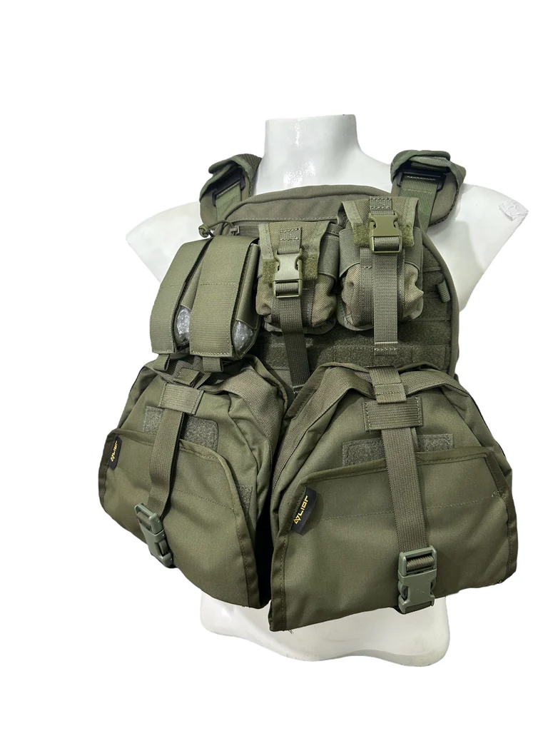 a6079a_b620645d8b594e429745e88ff7ff54a5mv2