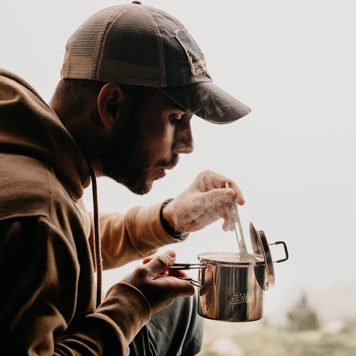 a6079a_dee3ebbab76a44e3963e91478950385amv2