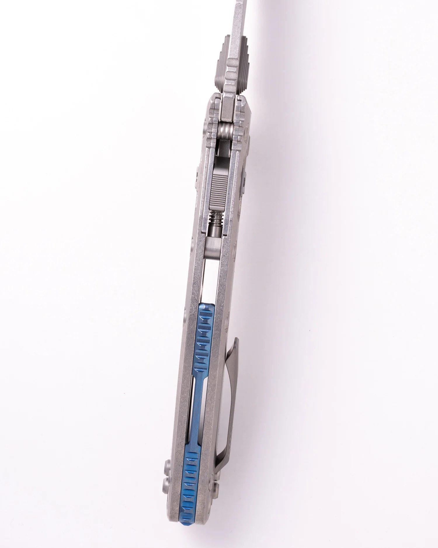 Microtech Amphibian Marfione Select 137RL-11MS2 – אולר טיטניום במהדורה מוגבלת – תמונה 3